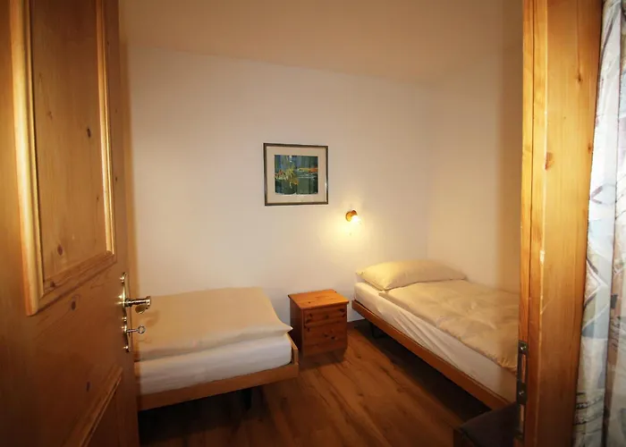 Residenza Lagrev 1 1 2 Zimmerwohnung Nr 001 - Typ 15a - Hochparterre - Nord West * Sils Maria